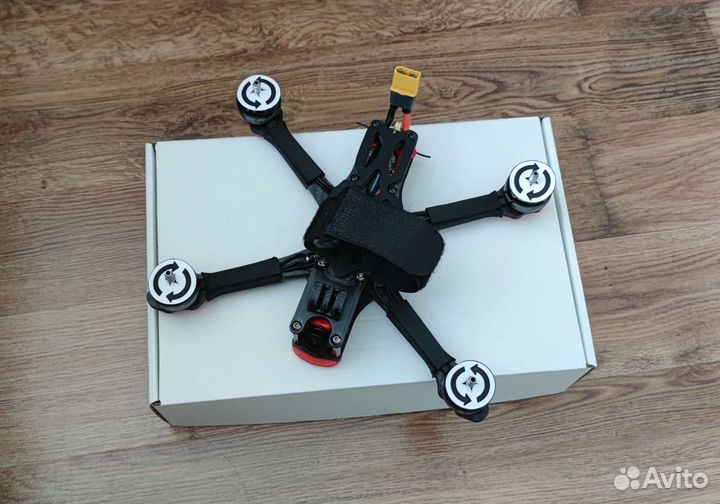 Фристайл FPV квадрокоптер 5