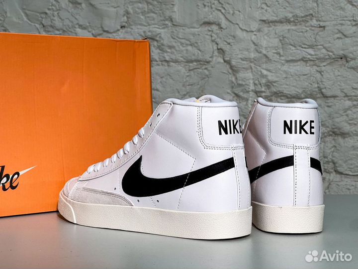 Nike Blazer Mid 77 Black White