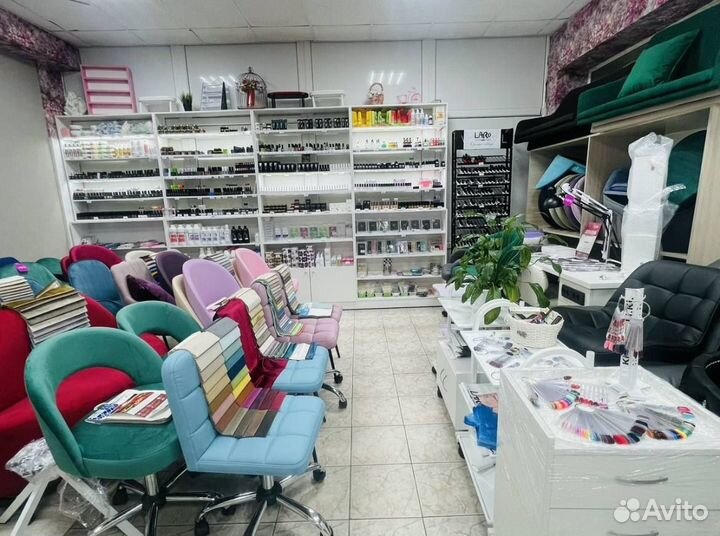 Магазин мебели и оборудования