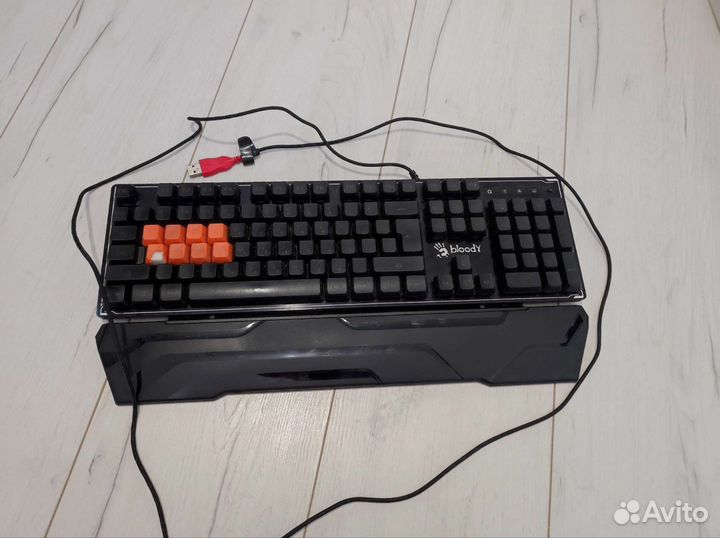 Игровая клавиатура Bloody B3370R