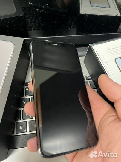 iPhone 11 Pro, 64 ГБ