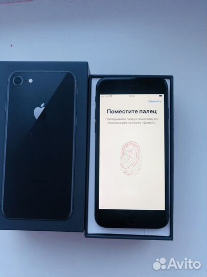 iPhone 8, 64 ГБ