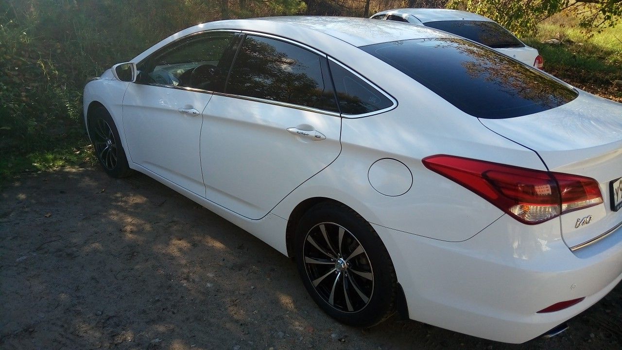 Hyundai i40: фото владельца