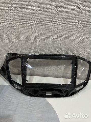 Рамка vesta 9” камера з/в штатное место