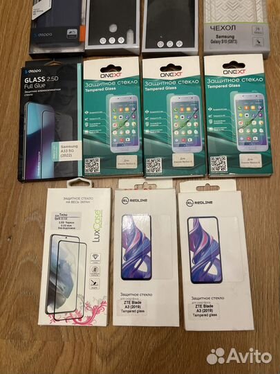 Чехлы, защитные стекла на телефоны