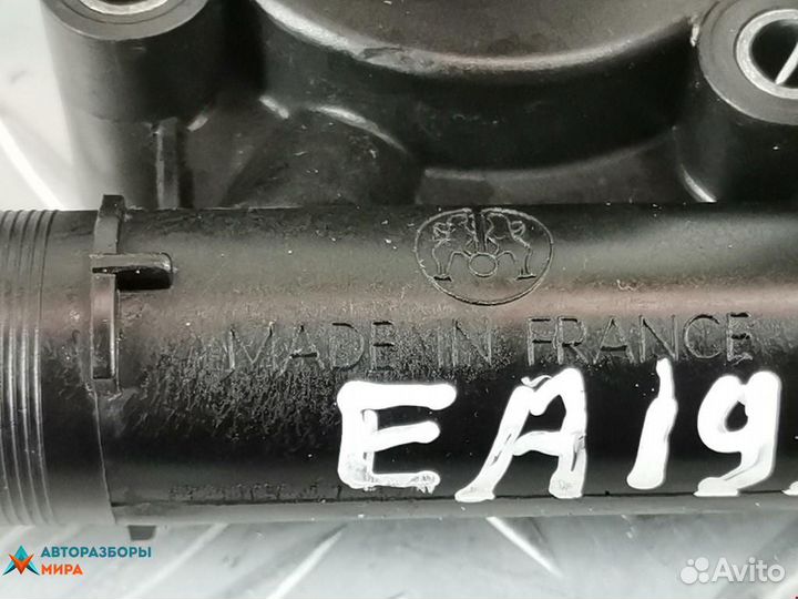 Корпус термостата Renault Scenic 2 рест. 2007