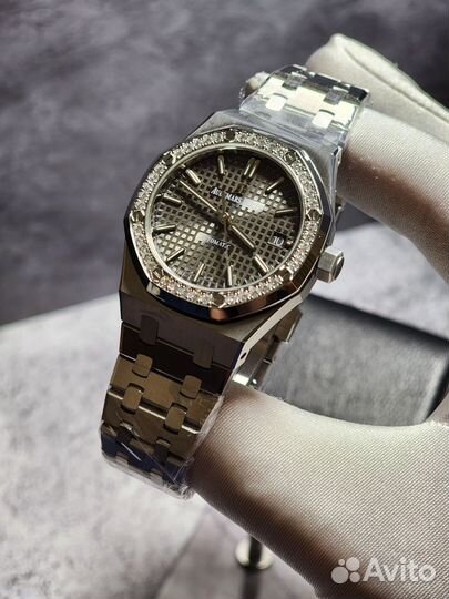 Часы Audemars Piguet Royal Oak Ladies