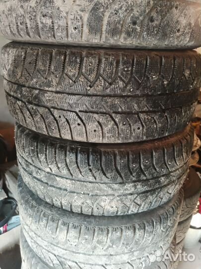 Bridgestone Ice Cruiser 7000S 205/50 R17