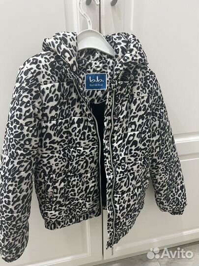 Куртка на девочку 128