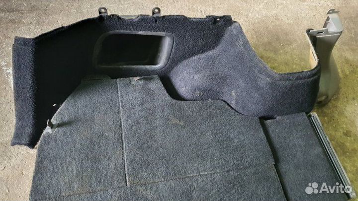 Обшивка багажника Subaru Forester SG5 EJ205 04