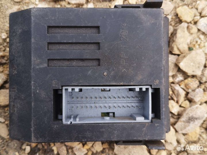 Блок предохранителей, вентиляторов Megan/Scenic 1