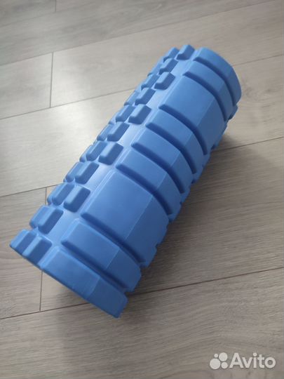 Массажный ролик валик для спины фитнеса МФР