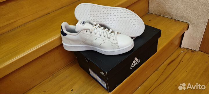 Кроссовки Adidas 41 размер оригинал