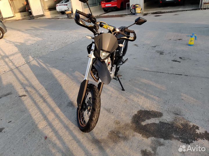 Baltmotors motard 250