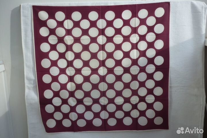 Платок вишнёвый крупный горох 72х72 СССР