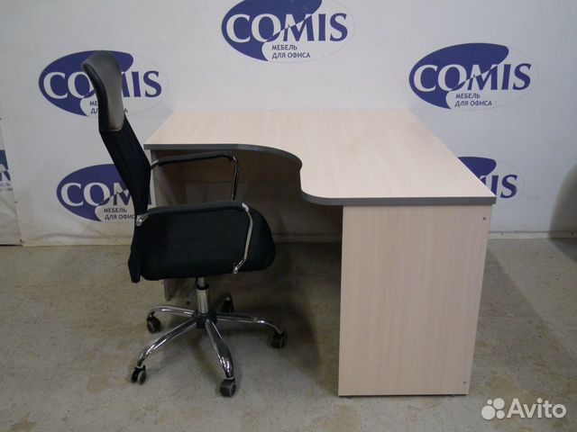 Стол угловой письменный