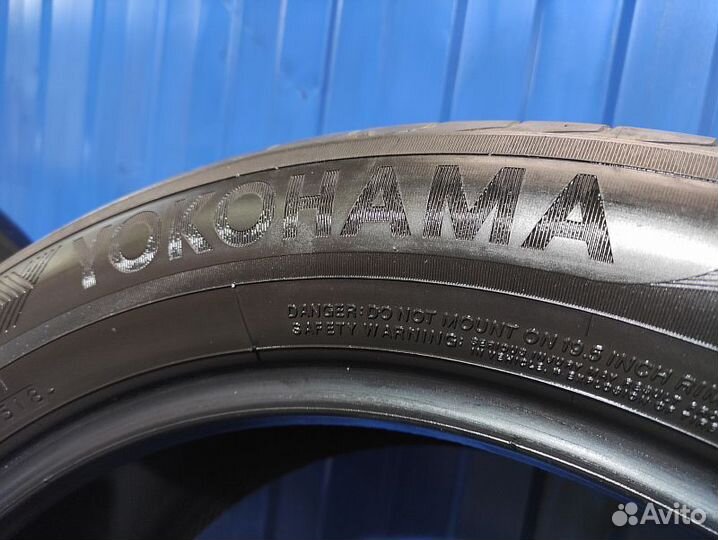 Yokohama Advan Sport V105 245/50 R19