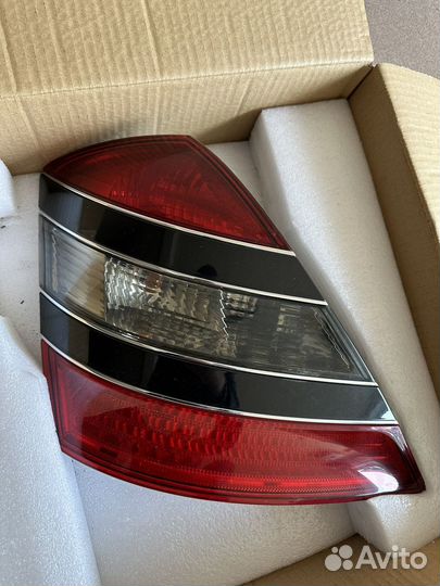 Задние фонари на mercedes 221