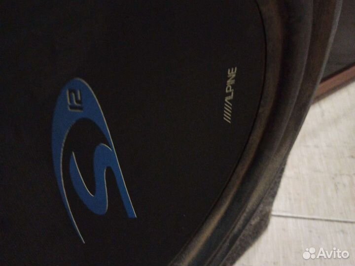 Колонка с сабвуфером Alpine