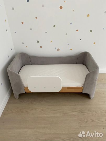 Детская кровать с матрасом