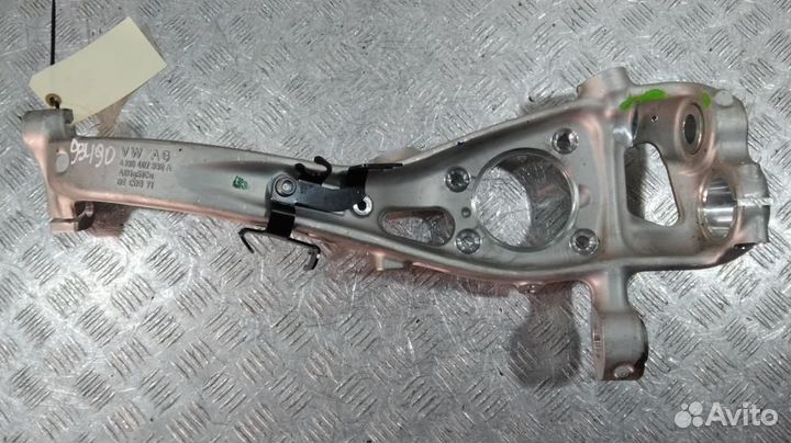 Кулак поворотный передний правый Audi RS Q8 I (201