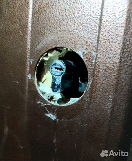 Вскрытие дверных замков