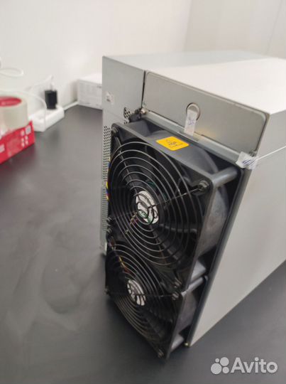 Asic майнер Bitmain Antminer S19