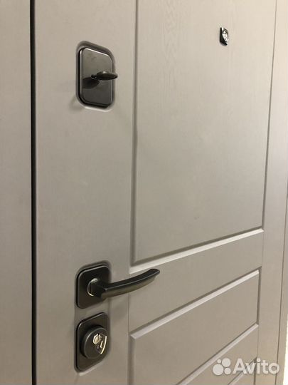 Дверь входная с повышенной шумоизоляцией