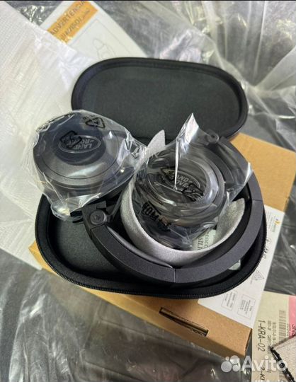 Беспроводные наушники Land Rover Headphones