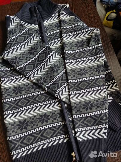 Кофта новая