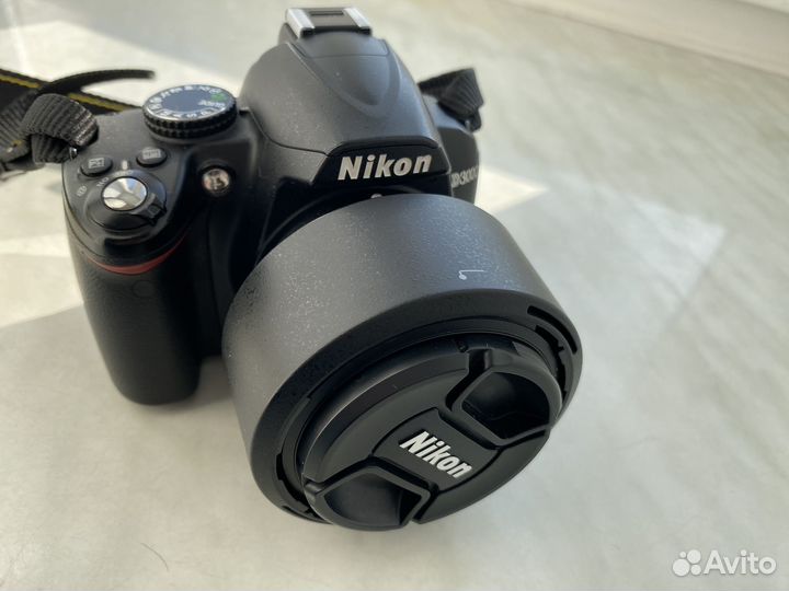 Nikon D3000, AF-S Nikkor 50mm 1:1.8 G