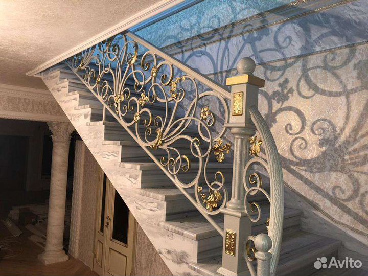 Дверь входная кованая