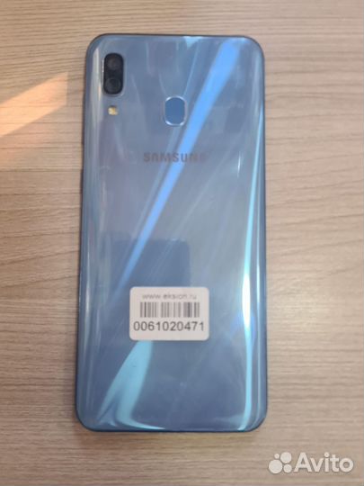 Samsung Galaxy A30, 3/32 ГБ