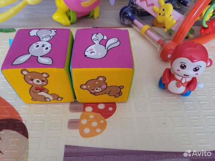 Игрушки развивающая и каталка с ручкой