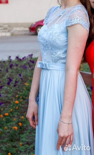 Платье вечернее