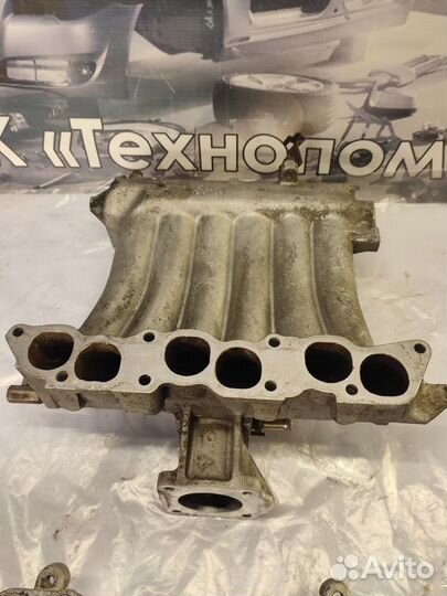 Коллектор впускной Mitsubishi Pajero 2