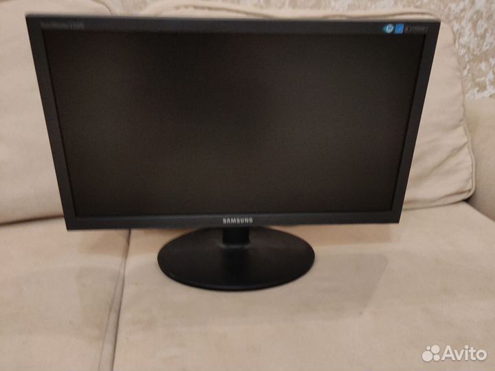 Монитор Samsung 22 дюйма