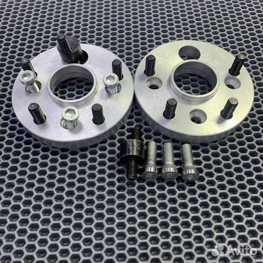 Проставки 4х98 - 5х114.3 20мм Ваз Лада