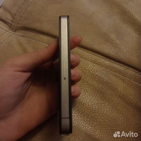 iPhone 4S, 32 ГБ