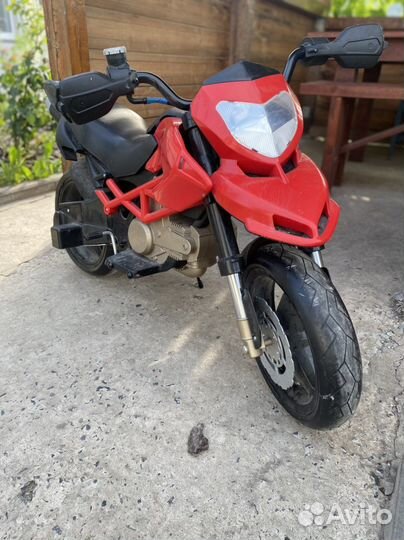 Детский электромотоцикл Peg Perego