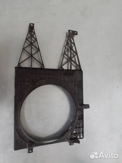 Диффузор вентилятора Volkswagen Bora 2000