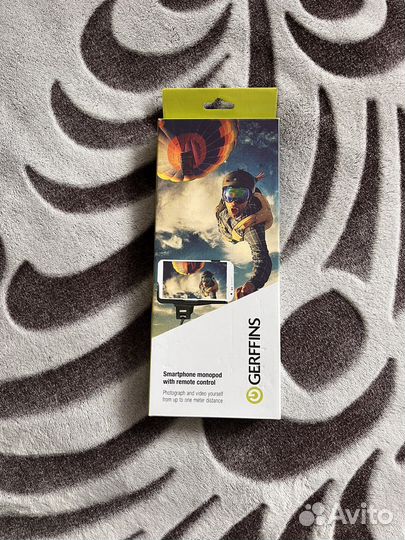 Селфи палка с кнопкой управления фотокамеры