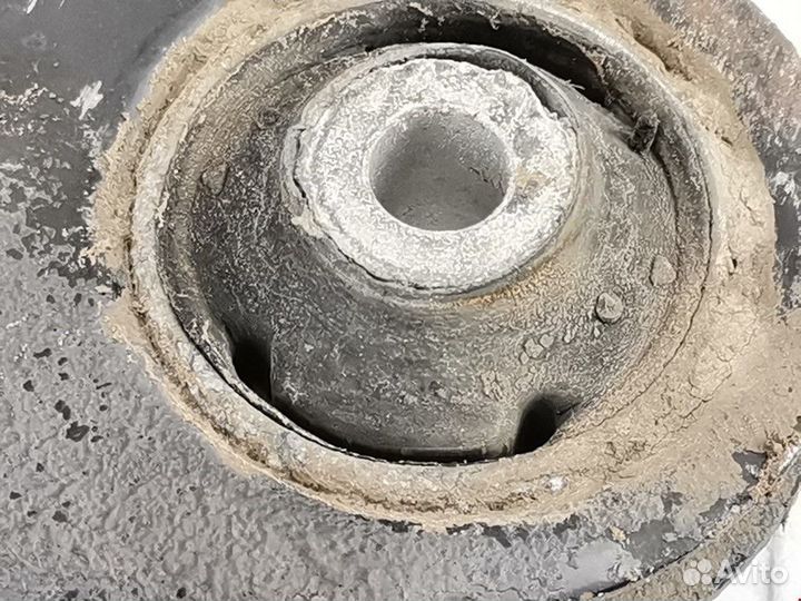 Рычаг передний правый Volkswagen Golf 3 2000