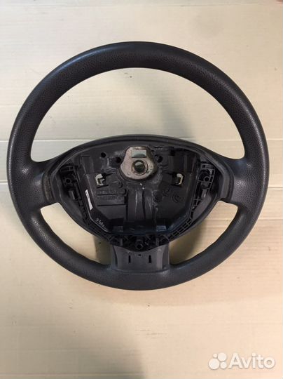 Рулевое колесо Renault Duster