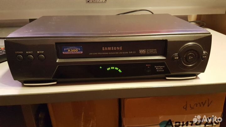 Видеомагнитофон Samsung SVR-121