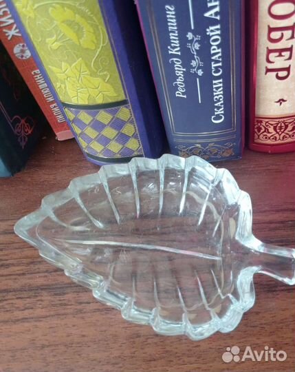 Подсвечник со стеклянным шаром