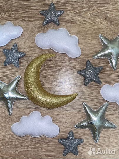 Мобиль на кроватку из фетра