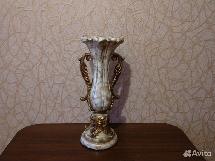 Вазы для цветов пластик