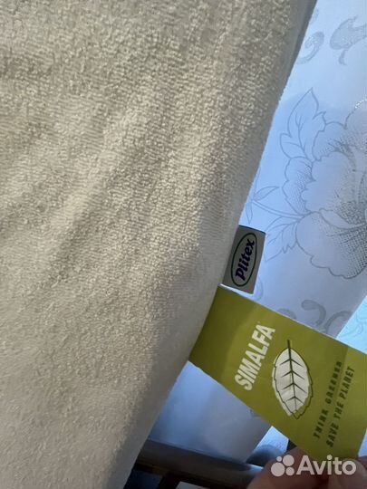 Детская кроватка с маятником и ящиком