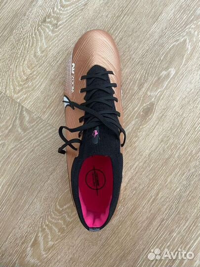 Футбольные бутсы, 43 размер